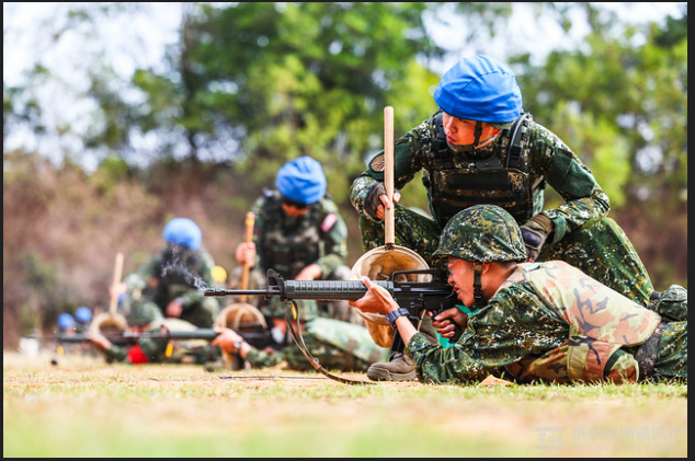 一年義務役役男接受軍訓。圖/取自軍聞社