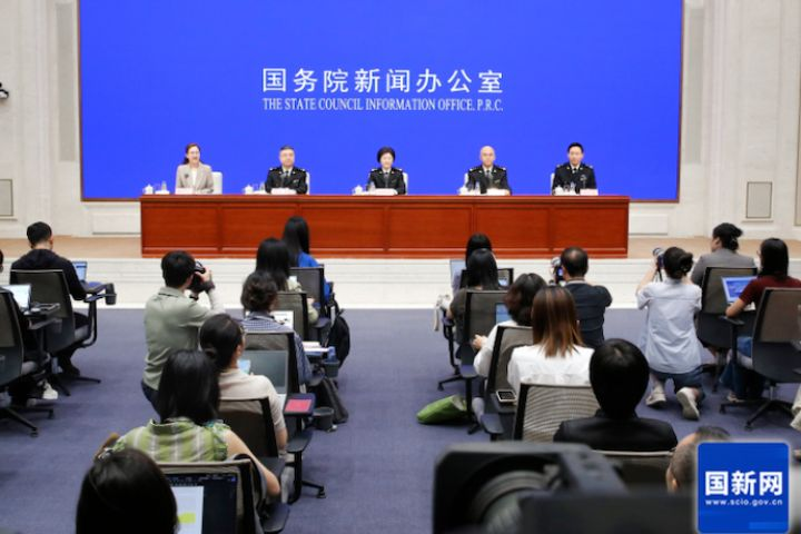 榴槤自由來了！陸1.4億人瘋全球購物　跨境電商海外倉暴增3.3倍