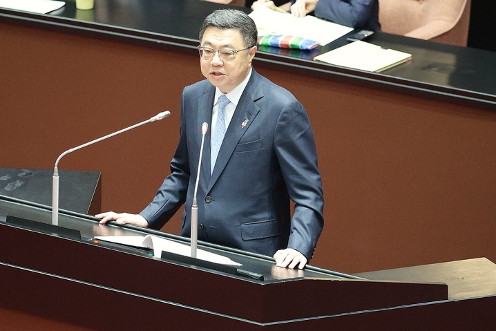 批賴政府舉新債還舊債　國民黨轟政院攻擊稻草人：自己追加預算才遭質疑