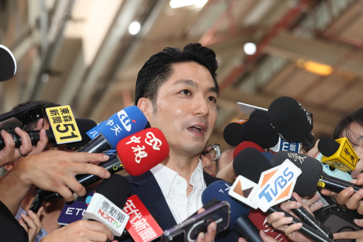 萊爾校長製作人遭查水表　蔣萬安怒轟國家暴力：有事衝著我來