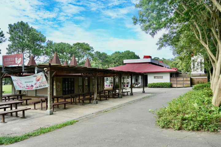 三立埔心牧場土地變更暴利百億　他批「政媒共生」：與綠營交好享盡便利