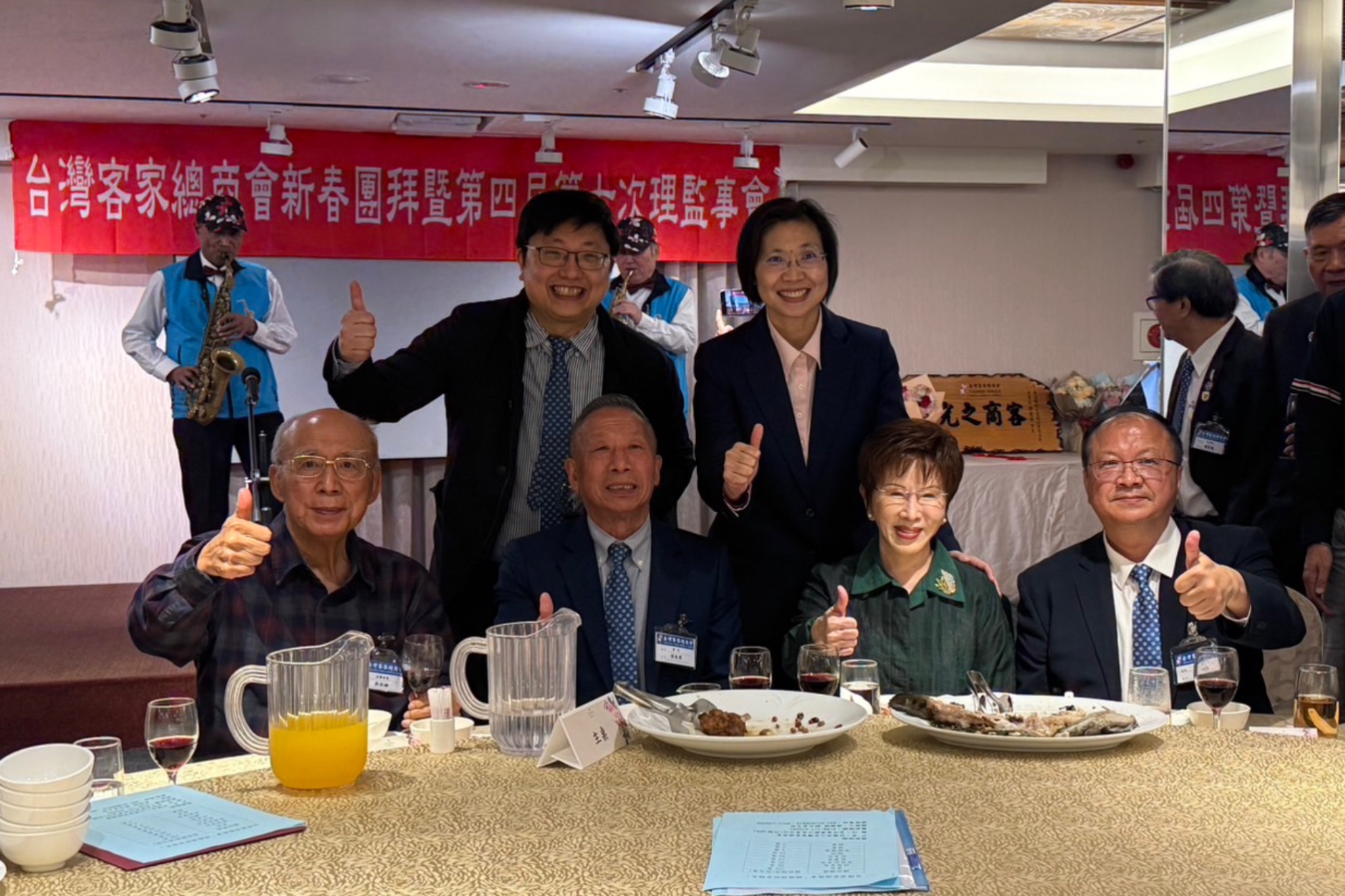 獲吳伯雄、洪秀柱兩前黨主席支持！徐欣瑩：一定全力以赴 