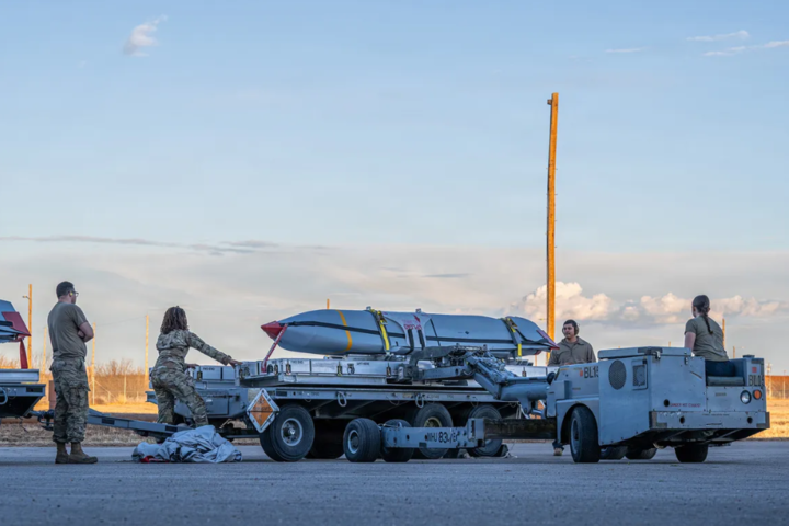 【伊朗危機】傳美國已調動全球多地隱形長程飛彈庫存　集中對付伊朗