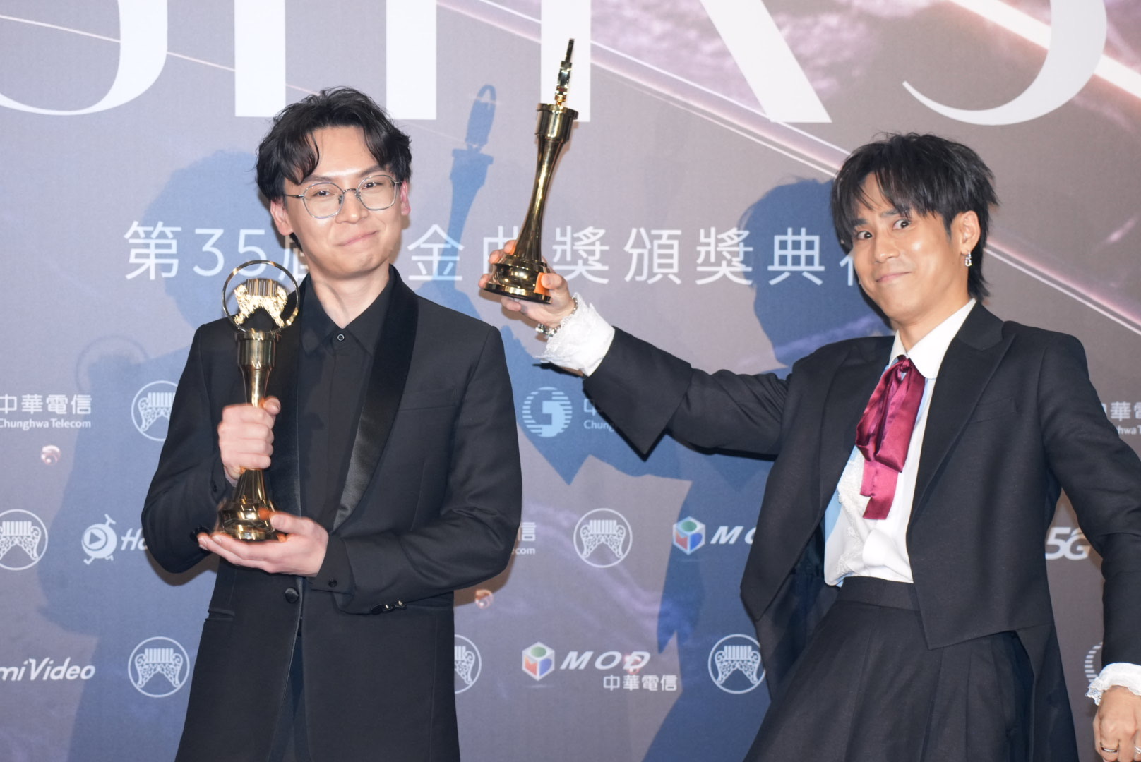 龍玟宏（左）、片山涼太（右）拿下最佳單曲製作人獎。圖/陳思豪攝