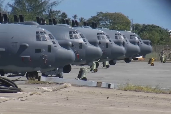 委內瑞拉境內首遭攻擊　川普證實：毒品裝載點碼頭猛烈爆炸