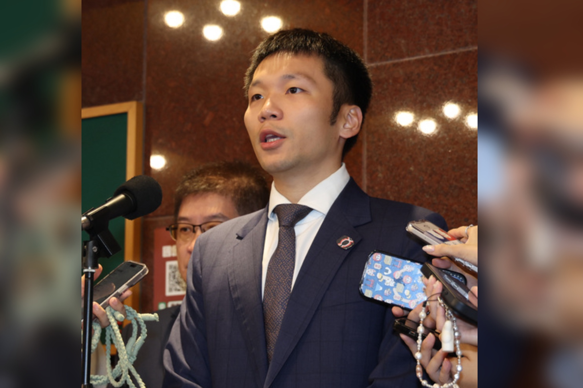 李洋傳「被請辭」   張景森：行政院應給更多協助 