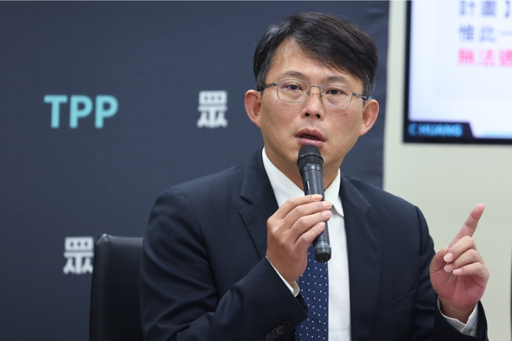17個民團串連共同聲明反對法庭直播，民眾黨立委黃國昌則稱，前總統蔡英文在2017年就說要推動，這些民團這麼急著出來洗地。圖/中央社