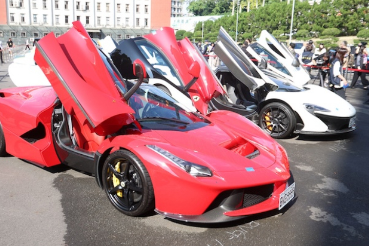 太子集團詐金案名車大拍賣！33輛頂級超跑現身　單日成交4.36億