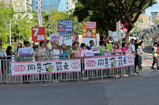 【梅花評論】賴清德提前「跛腳」　但台灣的「大罷免」沒有贏家