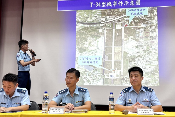 【飛官殉職】空軍稱T-34還有3國家服役、無黑盒子！盧母勸退兒F-16夢：是我錯了