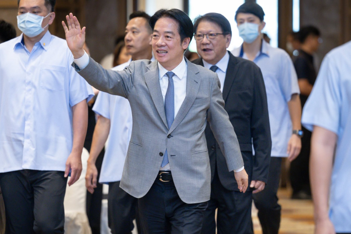 又翻車！賴清德指「馬英九自稱區長」被黃暐瀚打臉 網批：整天造謠