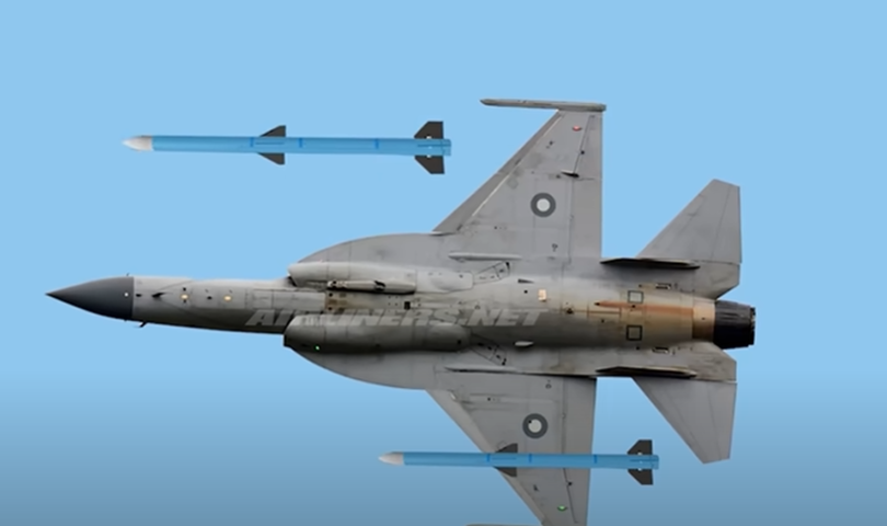 【印巴開戰】巴國軍方公佈空戰細節  截獲印軍通話證實擊落飆風戰機