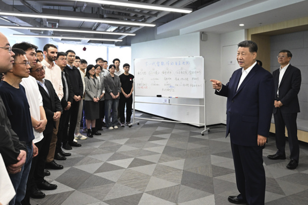 《求是》罕見示警陸經濟「信心變了」！企業持幣觀望：不敢投資、不敢增聘