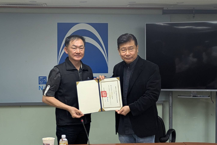 工商建研會前常務理事謝易衡（左）。圖 /記者高陸攝影