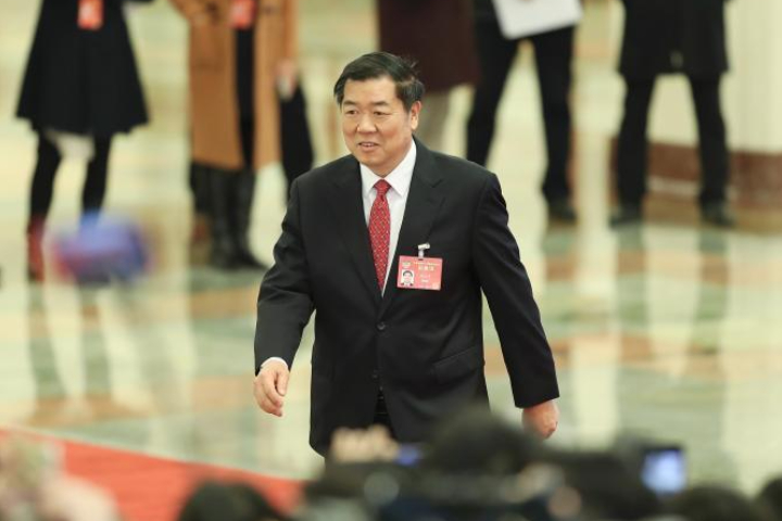 十五五打穩科技戰！何立峰喊話　全面布局AI戰略