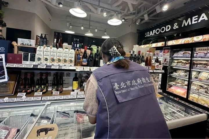 【毒油風暴】永豐餘苦茶油驗出苯駢芘超標　北市全面預防性下架