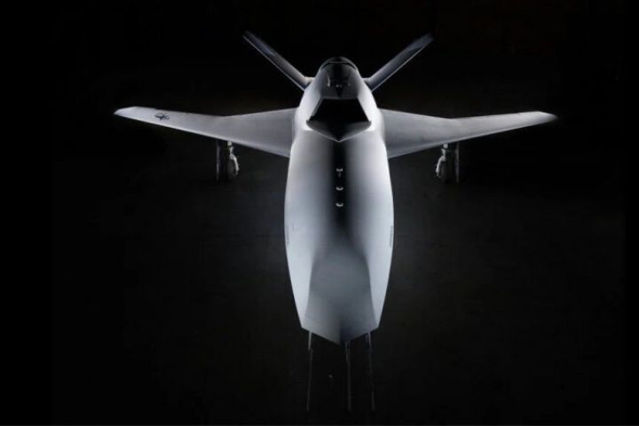   諾斯洛普格魯曼將YFQ-48A命名為蒼藍鷹爪（Talon Blue）。圖//取自 Northrop Grumman 官網