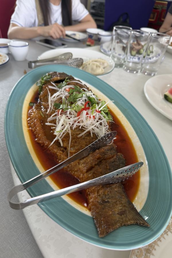 內蒙古還擁有遼闊草原、壯麗沙漠與香噴噴的黃河大鯉魚。圖/記者楊俊斌攝