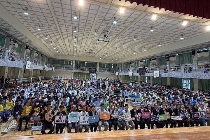 AI智慧小車競賽新北登場 　台北接棒啟動嶄新里程碑 