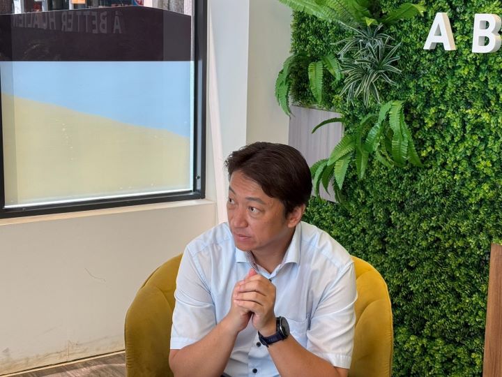 魏嘉賢說，花蓮的未來不能只停留在想像，而要靠大家一起努力，讓每一項政策與願景逐步落實，讓花蓮大步向前。圖/魏嘉賢辦公室提供