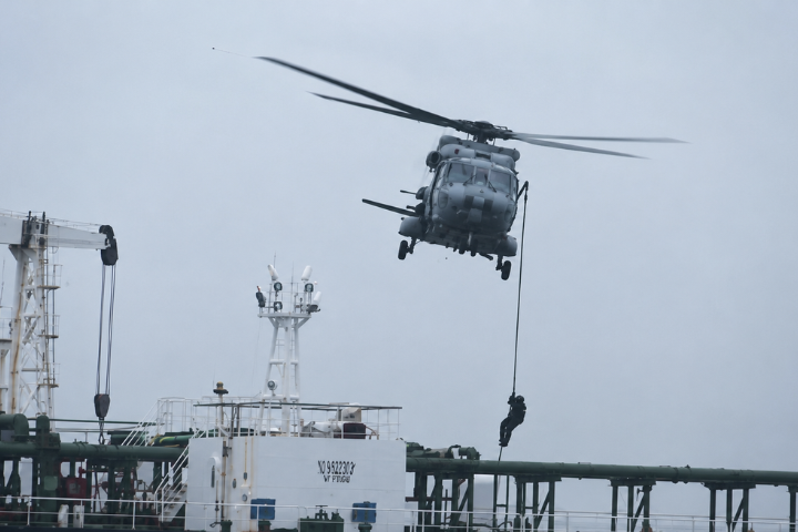 法國海軍登檢扣押俄影子船隊油輪　莫斯科怒斥「海盜行徑」