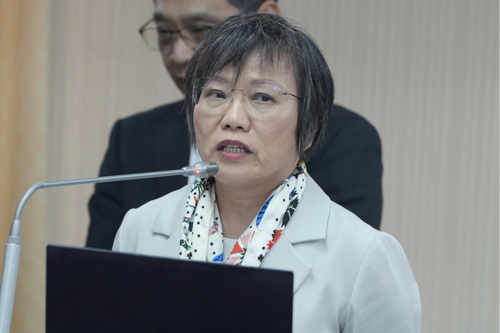 劉世芳封殺李貞秀　密件以上不提供　PTT炸鍋：看清黨的歧視嘴臉