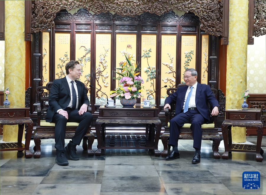 國務院總理李強在北京釣魚台國賓館會見馬斯克。圖/取自新華社