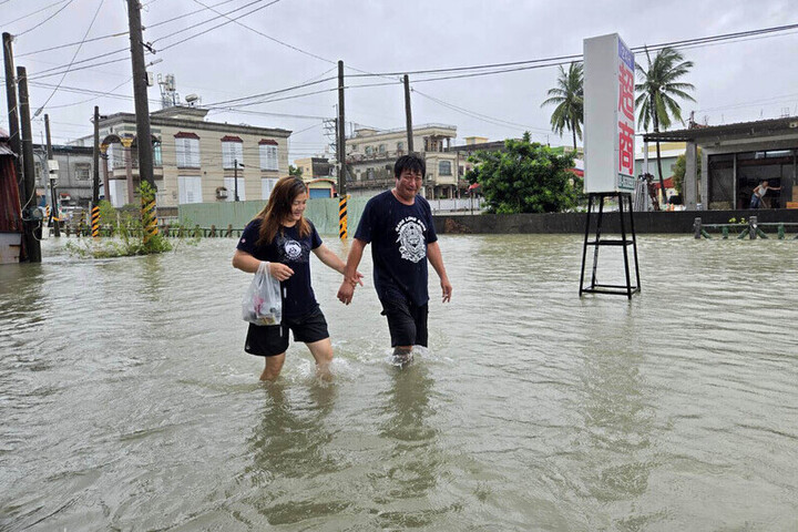周三前水氣漸少　強颱沙德爾周四、五距台最近　