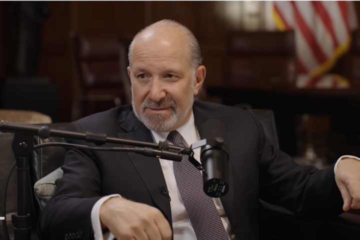 美商務部長盧特尼克接受《All-in Podcast》專訪也直言，台積電未來仍會擴大投資規模。圖／翻攝自All-In Podcast