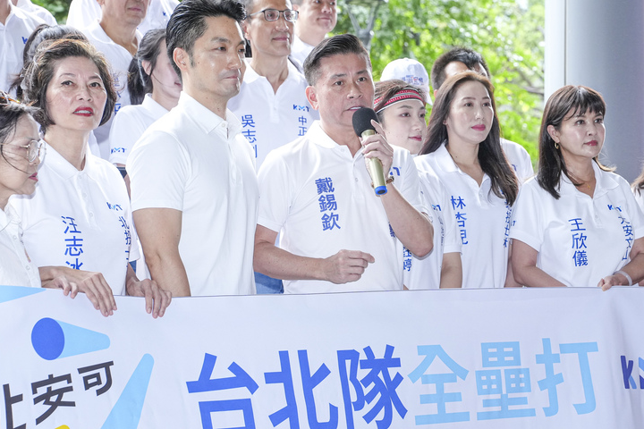 蔣萬安替白營站台「限1次」拍板！戴錫欽喊話民眾黨體諒：兄弟登山、各自努力