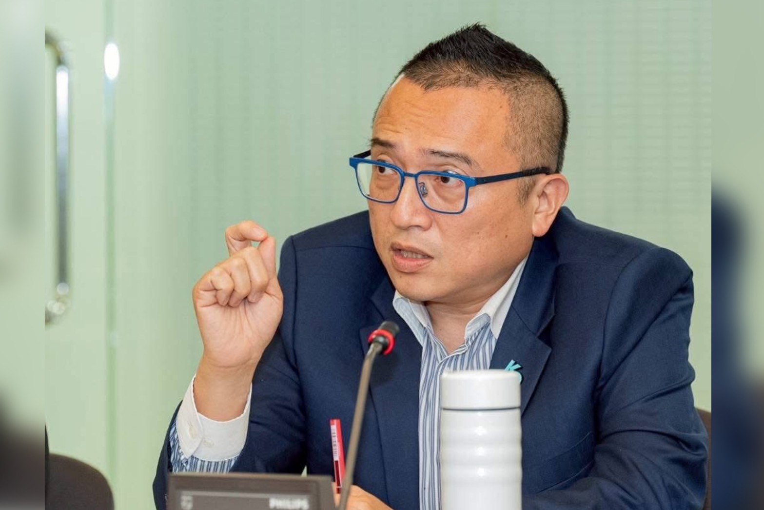 徐國勇要在野黨「忠誠」　周榆修：2張A4紙就要1.25兆