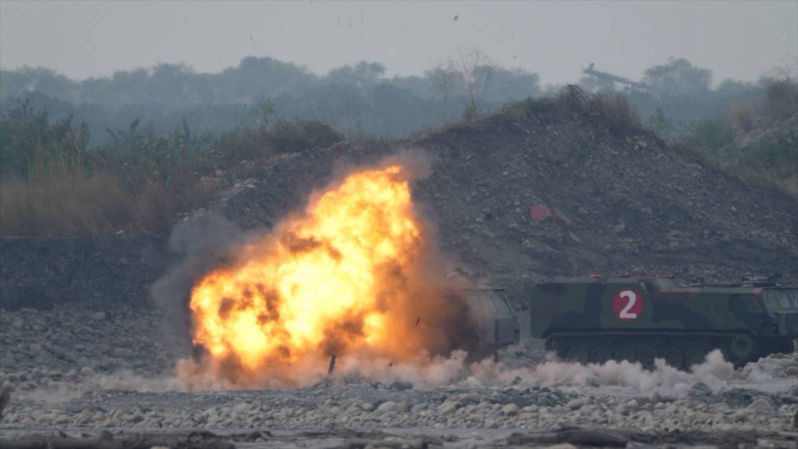 去年12月18日，國軍無人機訓練中心舉辦ALTIUS-600M攻擊型無人機投彈訓練。圖／取自國防部發言人臉書