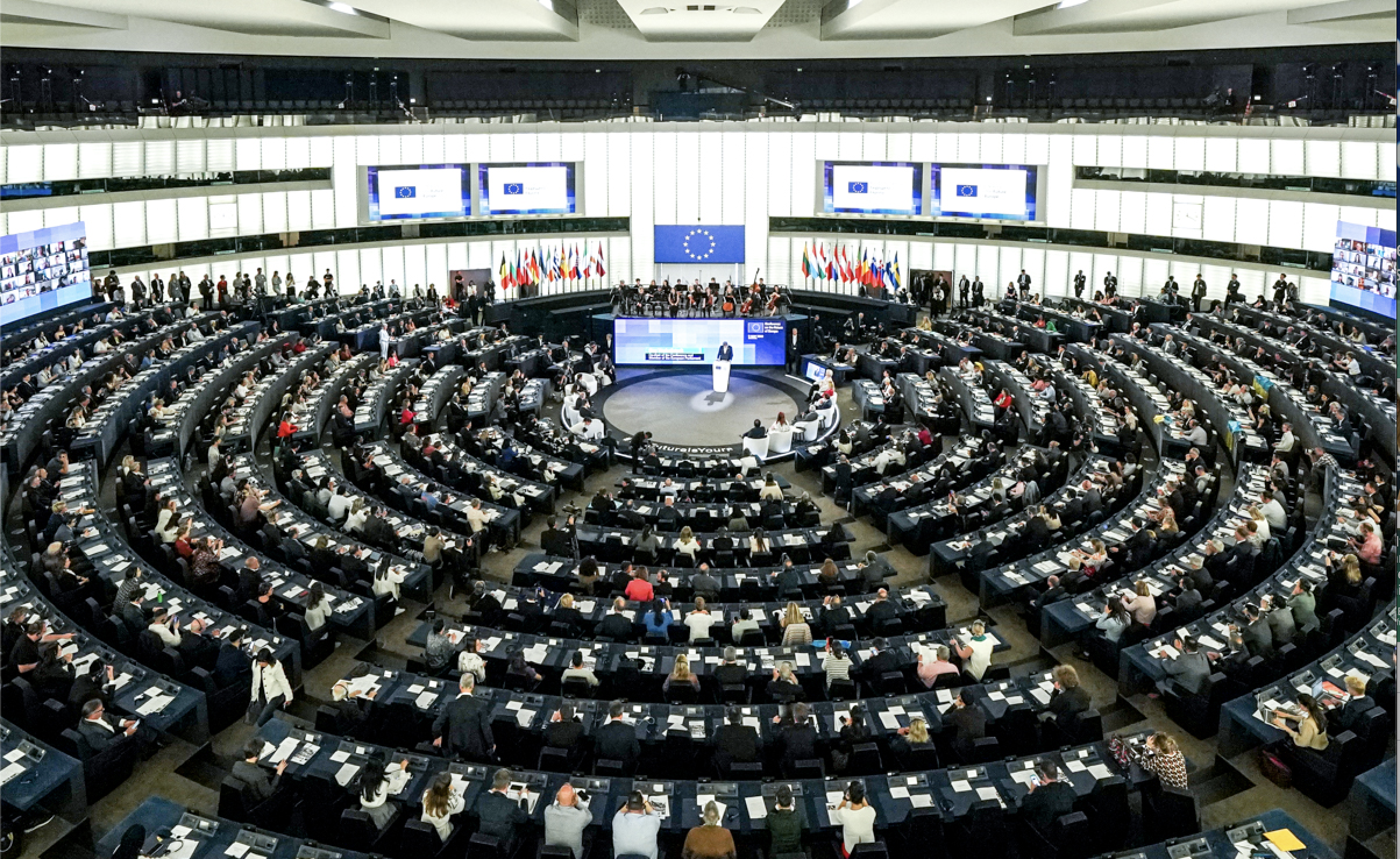 歐洲議會通過多項法案，關注台海局勢。圖/取自European Parliament臉書