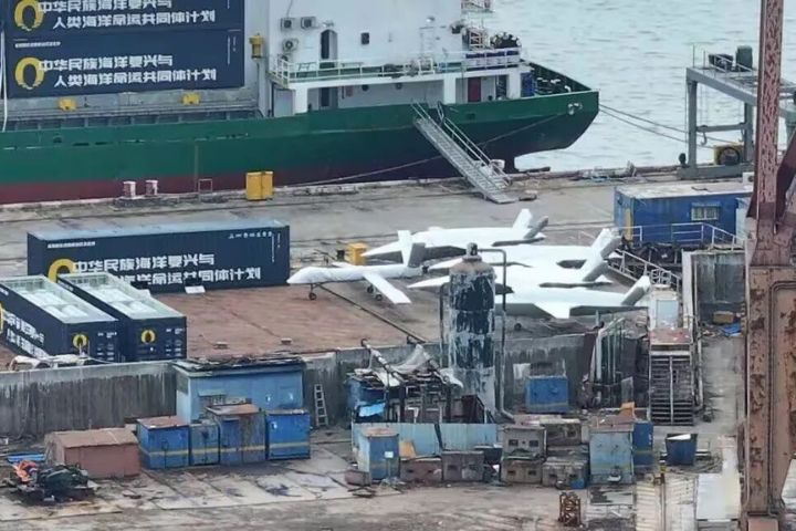 大陸將電磁彈射「移植」商船　中型貨船變身匿蹤無人機母艦