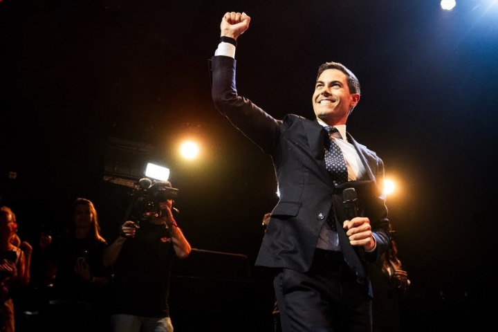 率中間派政黨D66勝出 38歲黨魁葉騰有望成為荷蘭最年輕總理