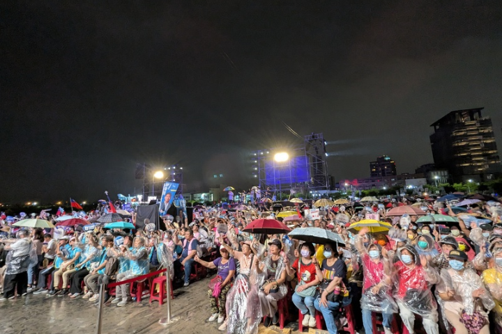 人間猶有未燒書！楊渡：大罷免不具正當性 撕裂的人心更難縫補