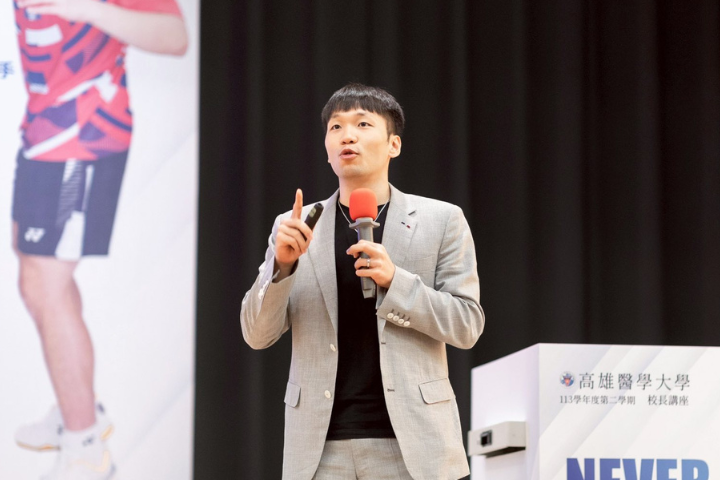 運動部今上路  金牌部長李洋獲選手一片讚揚 網憂淪「傀儡」