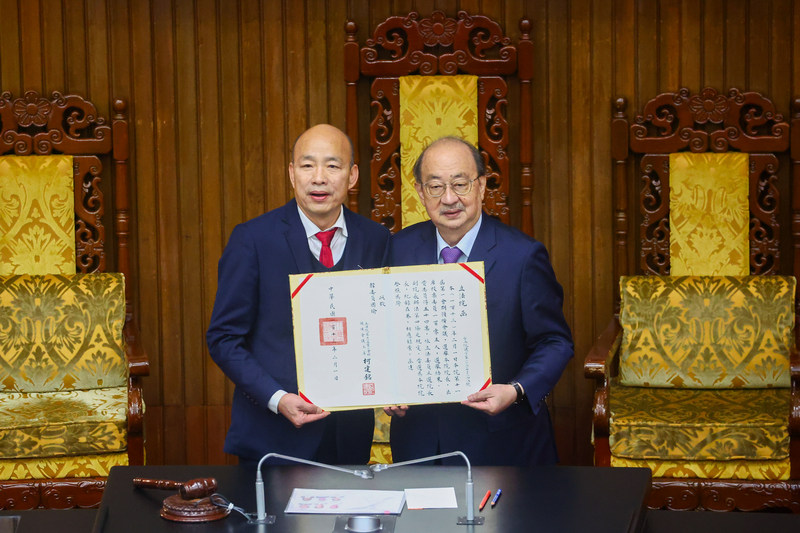 國民黨韓國瑜在民眾黨退出第二輪選舉的情況下當選立院院長。圖/取自中央社