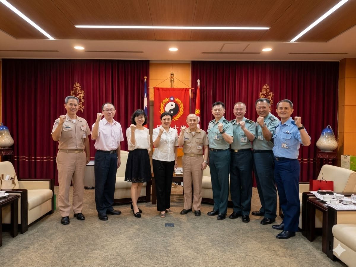 李文忠表示,現在軍事院校設校長一人、副校長一人,未來增設文職副校長一人,但究竟能改變什麼?圖為退輔會與國防大學校長唐華(中)合作,推動碩博士論文補助與獎勵計畫。圖/取自國軍退除役官兵輔導委員會 臉書