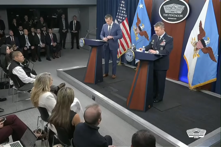 【伊朗危機】停火後首場簡報　赫格塞斯：美軍仍將「留在伊朗附近」　確保伊朗永不擁有核武