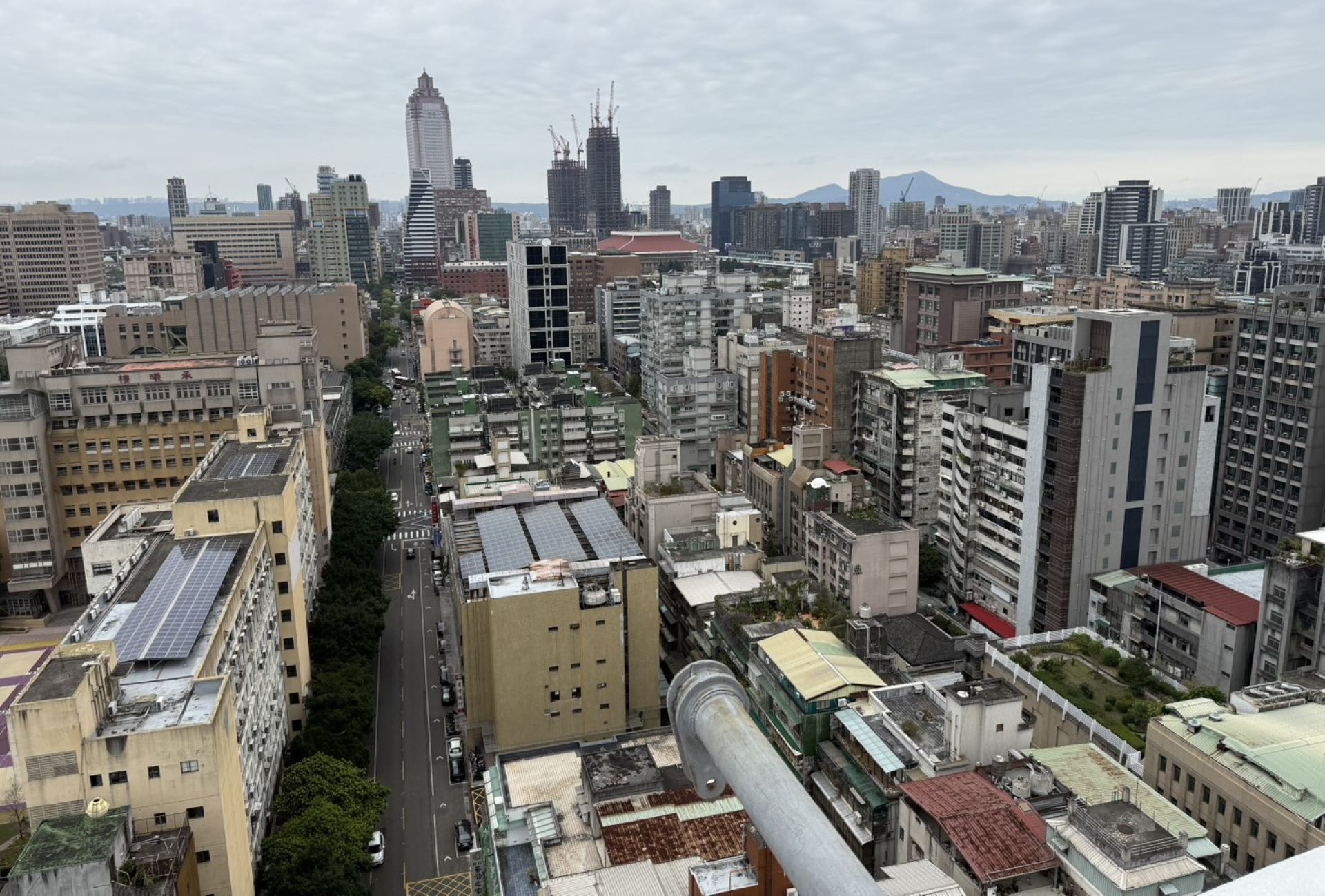 中信房屋4月不動產交易變化