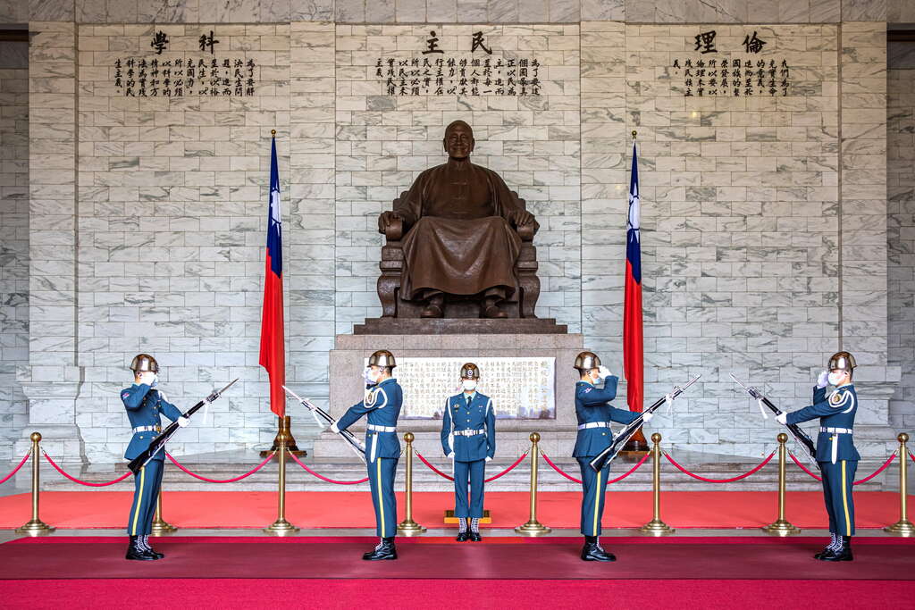 【梅花評論】三軍儀隊撤出中正紀念堂  啟動去蔣化工程