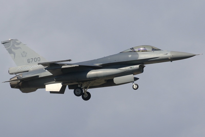 F-16戰機故障頻頻飛官仍須出勤！藍：國軍成人肉盾牌？