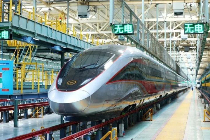 大陸高寒高鐵的車身採用防寒材料。圖/取自新華社