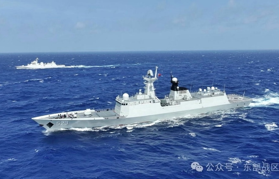 【張競專欄】精確定位印尼軍艦與共艦台灣東部海域操演