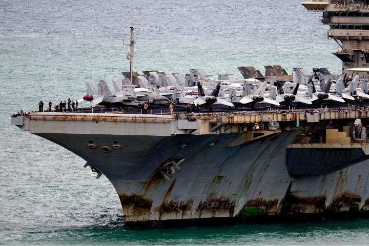 美航母林肯號海上撐286天　極限部署暴露航艦輪調困境