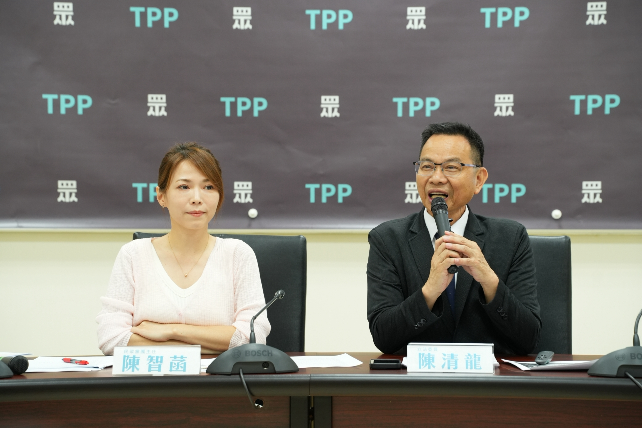 【有片】爆徐佳青迄今旅費驚人　民眾黨團：等於全台每人抖內一萬旅費