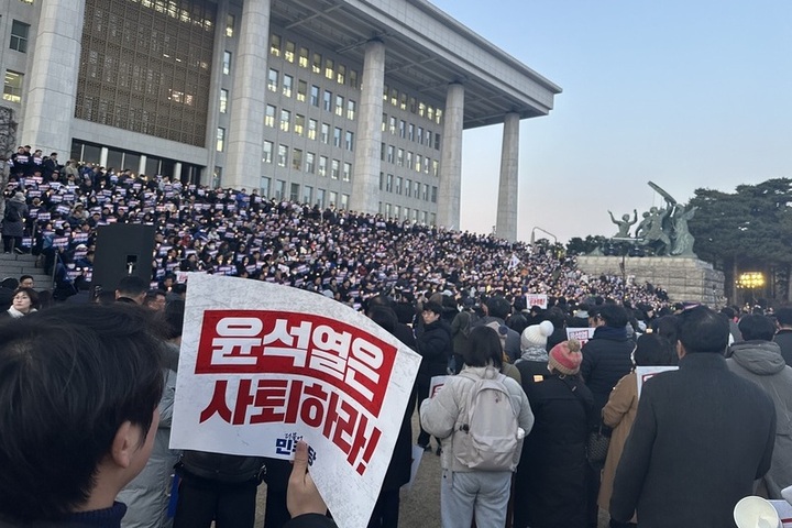 【韓國短命戒嚴】媒體爆尹錫悅背後目的　軍隊停休恐將第二次戒嚴