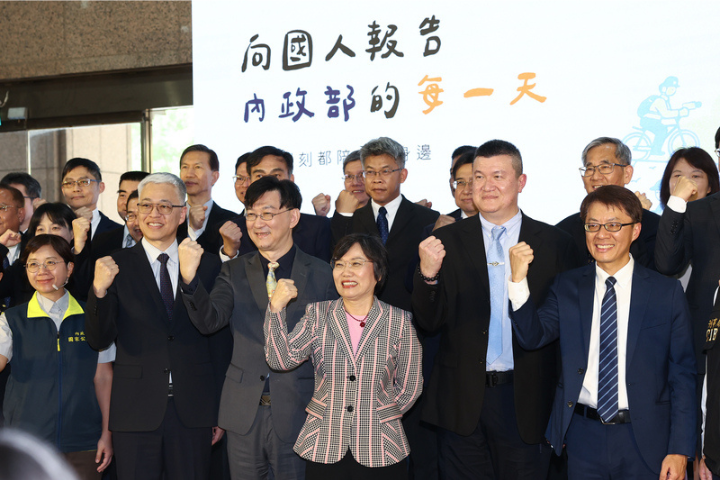 割好割滿？才喊「國定假日4+1」遺撼 內政部納入施政成果