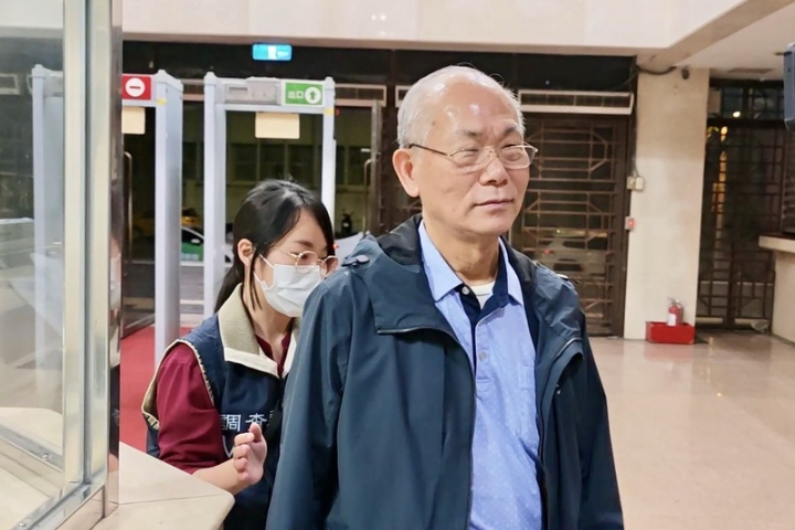 京華城土地涉違反證交法 中石化前董座500萬元交保 前政委朱雲鵬也涉案